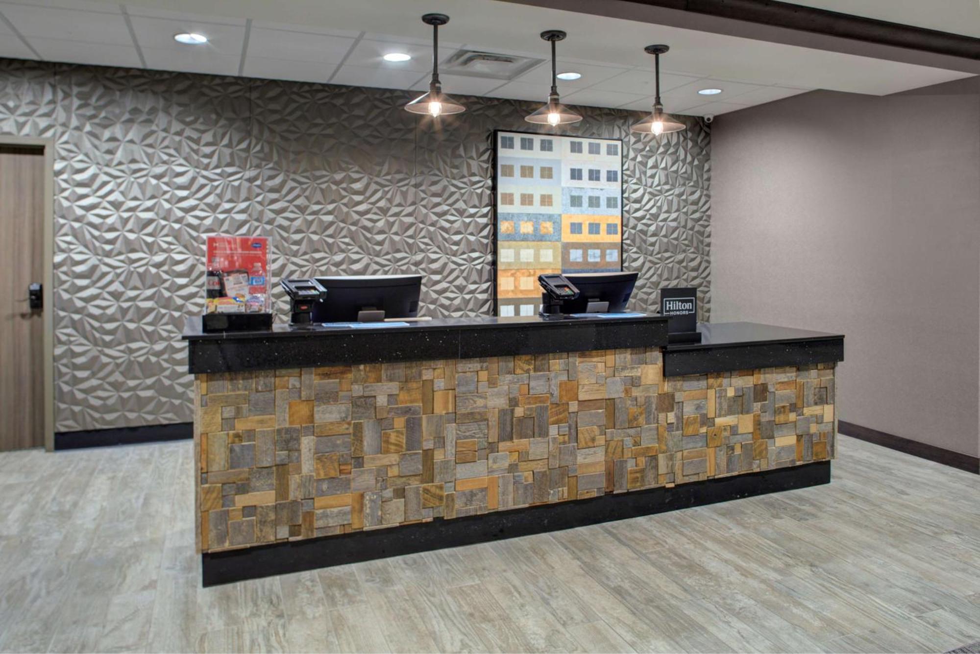 Hotel Hampton & Scioto Downs